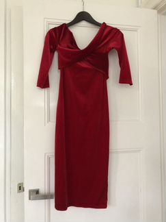 Платье красное бархатное Zara xs в идеальном состо