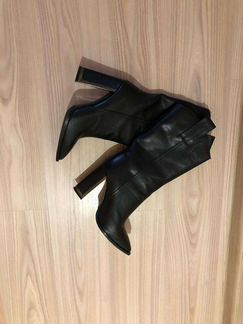 Кожаные казаки, надевала один раз на свадьбу. Очен