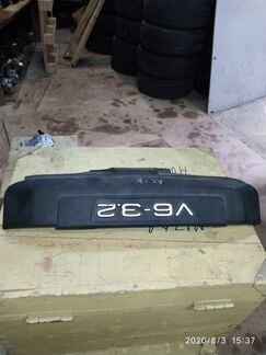 Крышка двигателя Audi A6