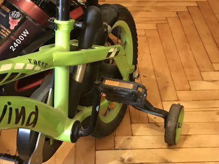 Велосипед racer wind с дополнительными колесами