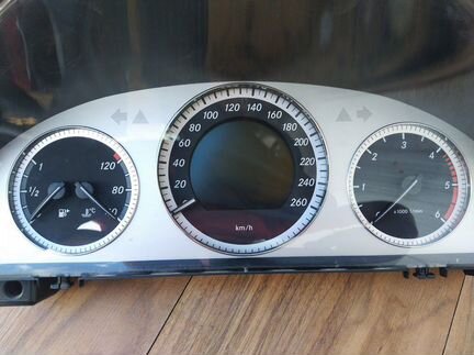 Приборная панель Mercedes GLK. Запчасти X204