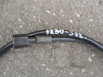 Шланг от цилиндра подъёма кабины с тройником 3750