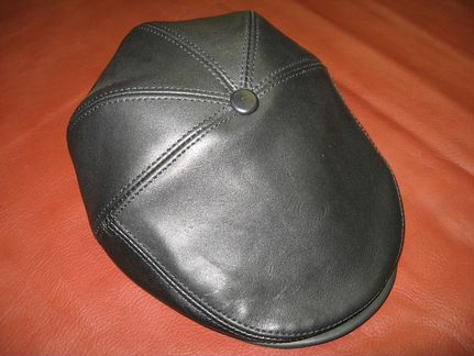 Кожаная кепка