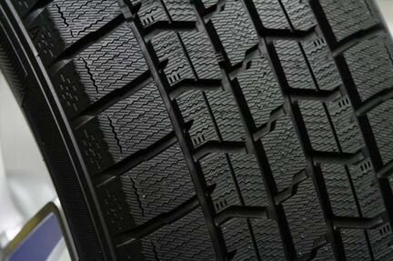 225 50 18 Goodyear Ice Navi 7 шины r18 p u