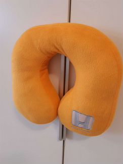 Подушка для путешествий