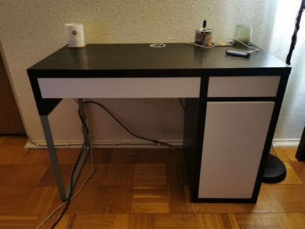 Стол письменный IKEA