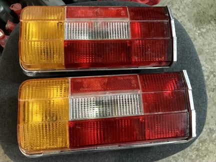 Задний левый фонарь ваз 2106