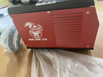 Инвертор новый сварочный мустанг - 210