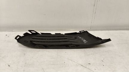 Решетка бампера передняя левая VW Polo