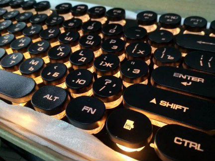 Игровая клавиатура с подсветкой