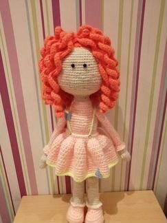 Вязаная кукла ручной работы