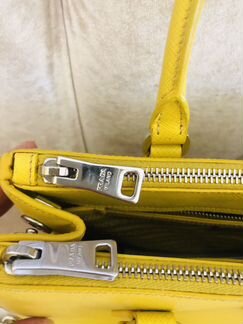 Оригинальная сумка Prada