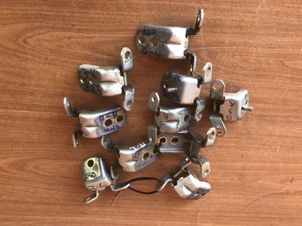 Петля двери Nissan X-Trail T30