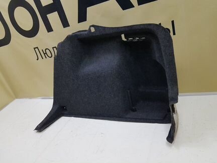 Обшивка багажника правая Skoda Rapid 1