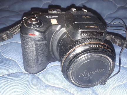Полупрофессиональный фотоаппарат fujifilm S7000