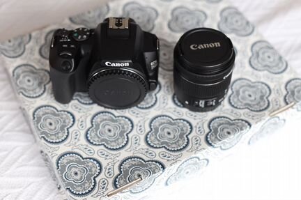 Canon eos 250d kit