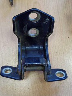 Петля двери передняя правая нижняя Мазда 6 GH R2