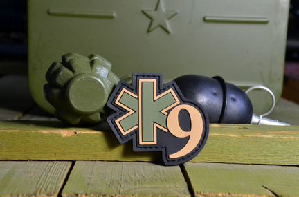 Нашивка, патч К-9 Парамедик, с липучкой