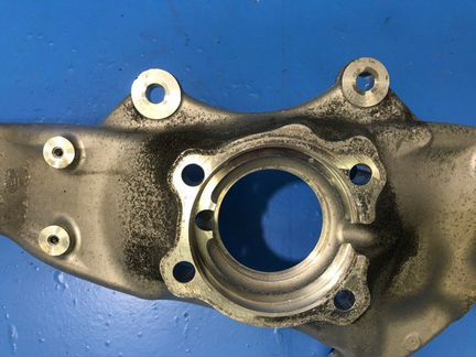 Кулак передний левый Bmw 7-Я Серия G11 B57 2017