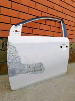 Toyota Auris Е180 дверь передняя левая