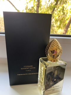 Rose de Petra, Stephane Humbert Lucas 777