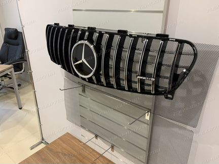 Решетка радиатора Mercedes GLA X156 GT Новая
