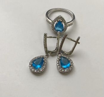 Серьги с топазом и фианитами