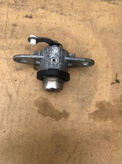 Личинка замка крышки багажника Mazda 3 bk седан