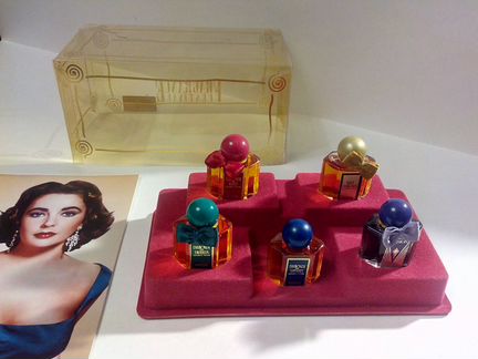 Винтаж парфюмерный набор Элизабет Тейлор