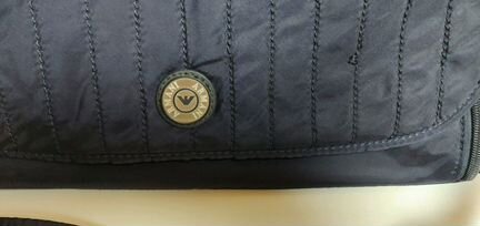 Продаю оригинальную сумку фирмы Armani