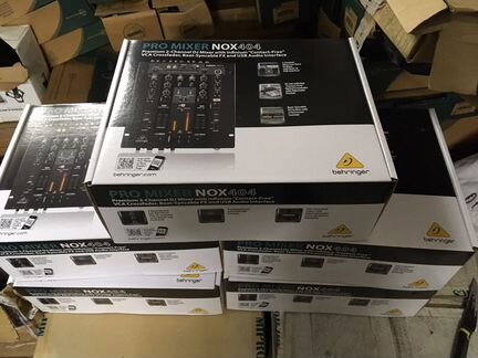 DJ микшер Behringer PRO mixer NOX404
