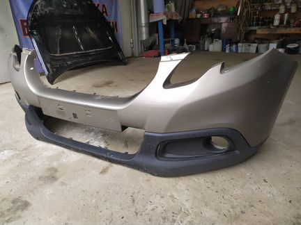 Peugeot 2008 бампер передний с юбкой