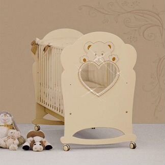 Продаю детскую кроватку