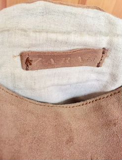 Сумка Zara бежевая замшевая через плечо