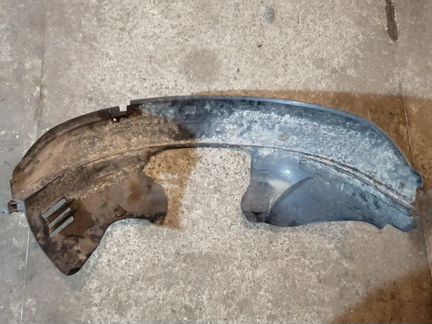 Подкрылок передний левый Ford Fusion 1 1.4L