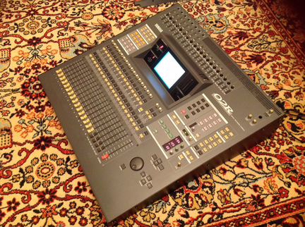 Цифровой микшерный пульт Yamaha 02R япония