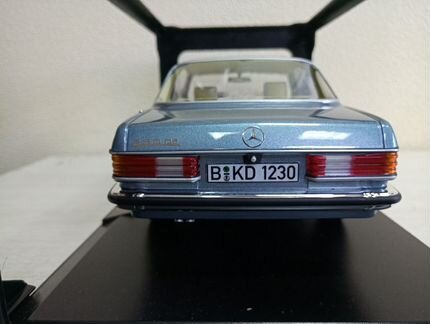 Mercedes 280 SE C123 W123 1:18 Norev