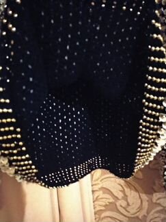 Пуловер нарядный свитер