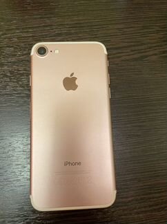 Телефон iPhone 7