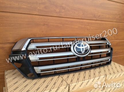 Решетка радиатора Land Cruiser 200 2018