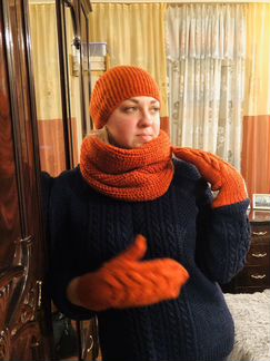 Комплект шарф шапка и варежки