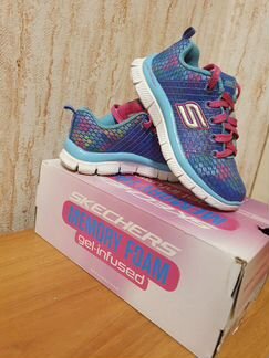 Кроссовки для девочки Skechers