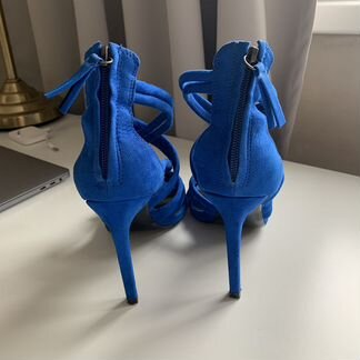 Босоножки Zara