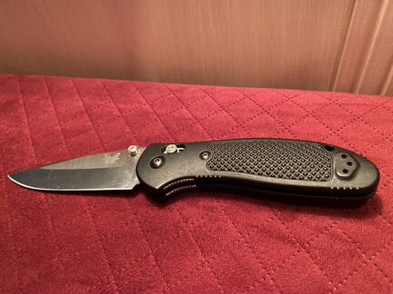 Складной нож Benchmade griptilian 551