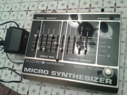 Electro-Harmonix Micro Synthesizer