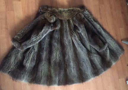 Шуба из енота. 44-46 р