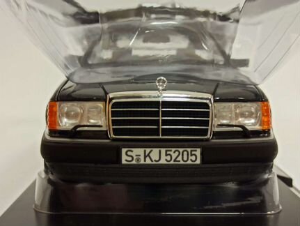 Mercedes 300 CE-24 Cabrio W124 C124, Norev 1:18