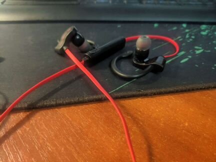 Наушники Bluetooth