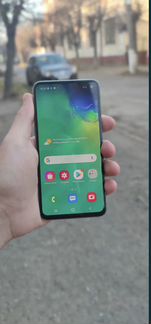 Телефон Samsung s10 идеальный