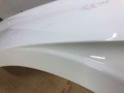 Крыло переднее w219 CLS без дефектов цв. 960U